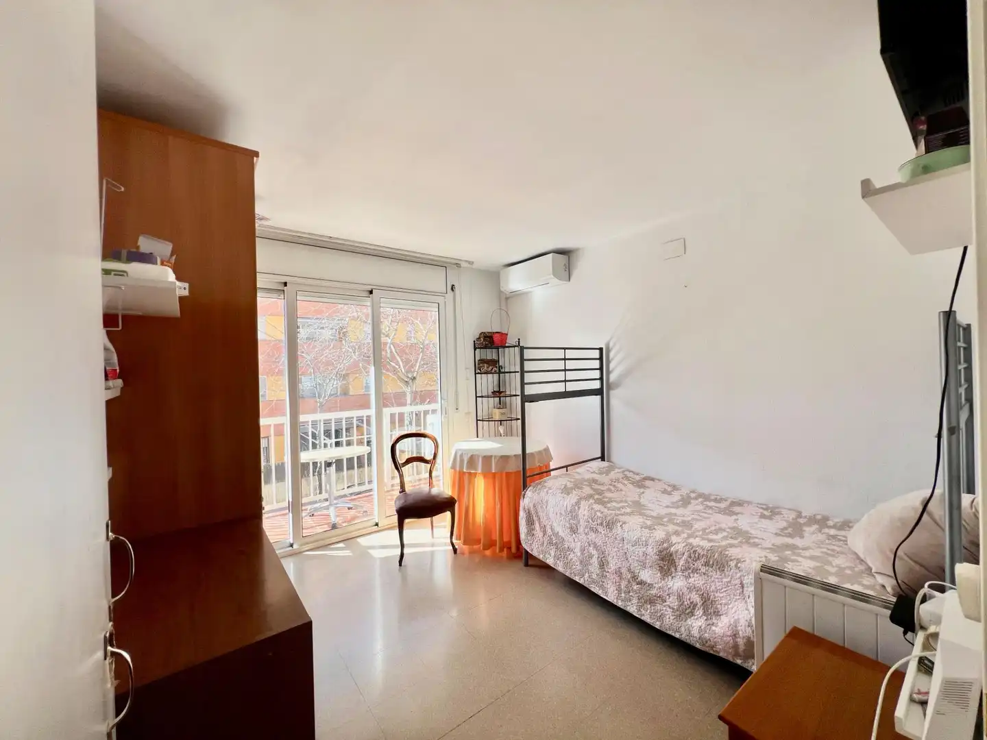 Habitación de Piso en venta en Sabadell con Aire acondicionado, Trastero y Balcón