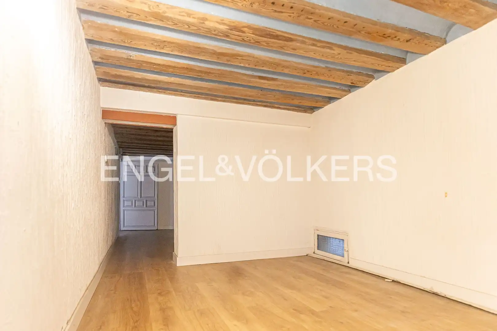 Wohnung zur Miete in Madrid mit Klimaanlage, Heizung und Abstellraum