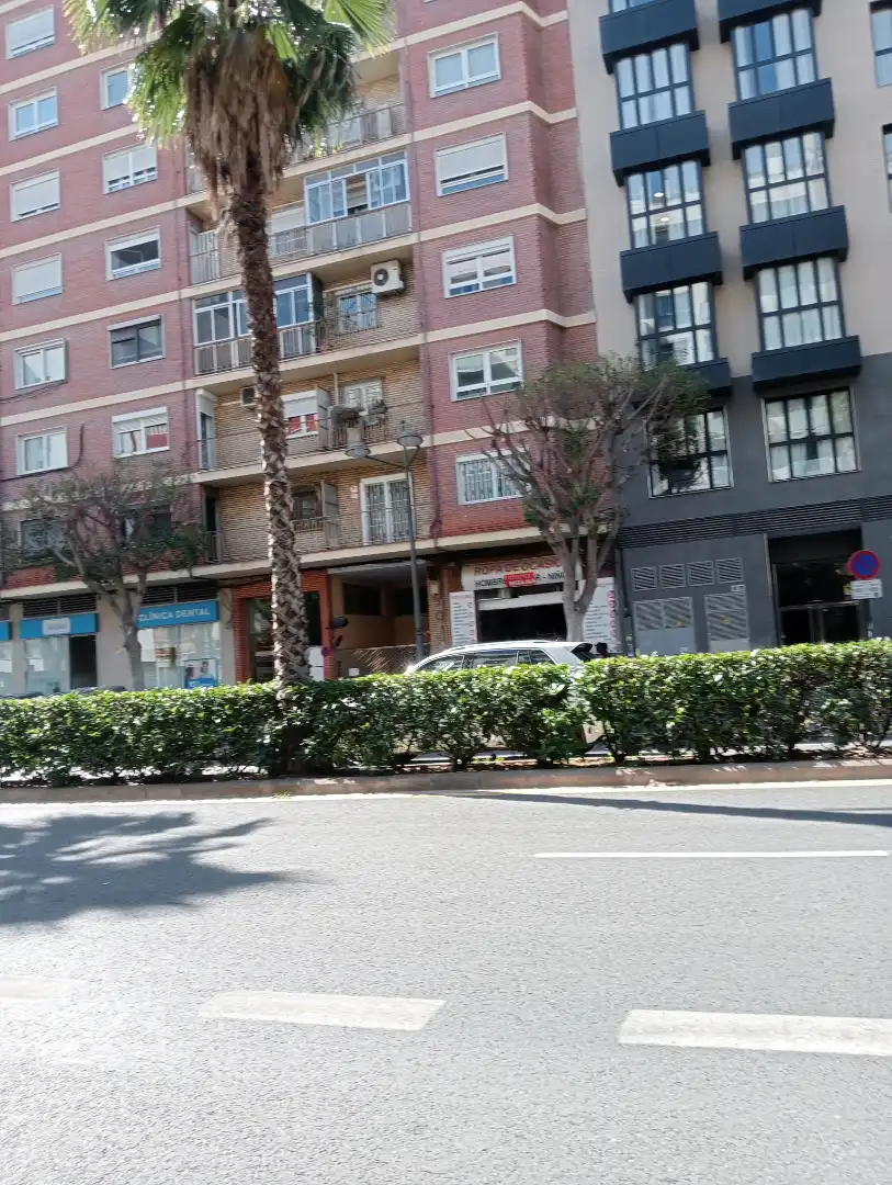 Vista exterior de Piso en venta en Valencia con Parquet, Amueblado y Horno