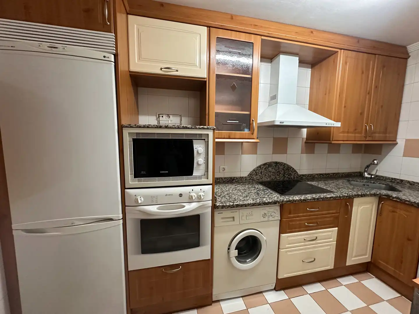 Kitchen of Detached homes for sale in Valladolid  with Heating