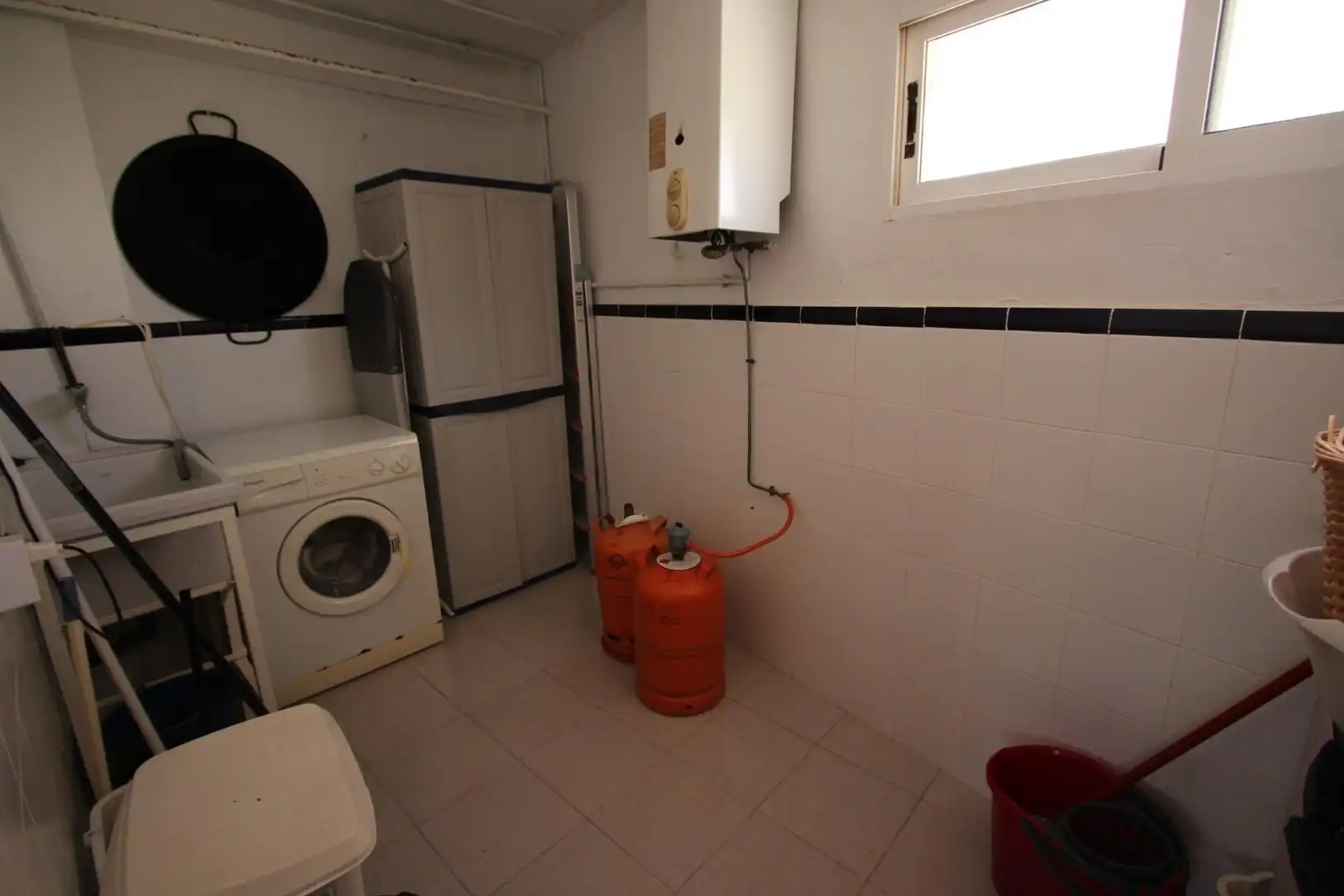 Baño de Casa o chalet en venta en Guardamar del Segura con Jardín privado, Terraza y Piscina