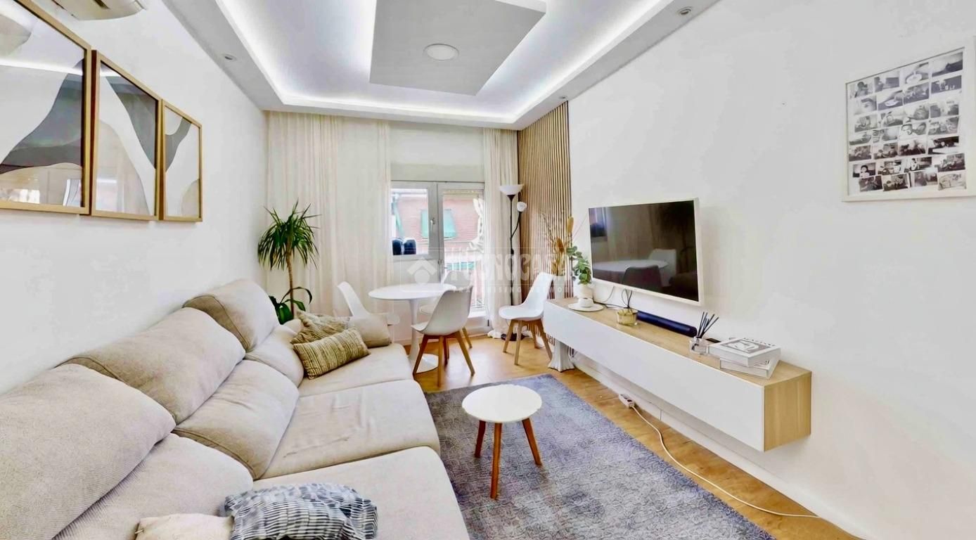 Living room of Flat for sale in Leganés  with Air Conditioner and Terrace