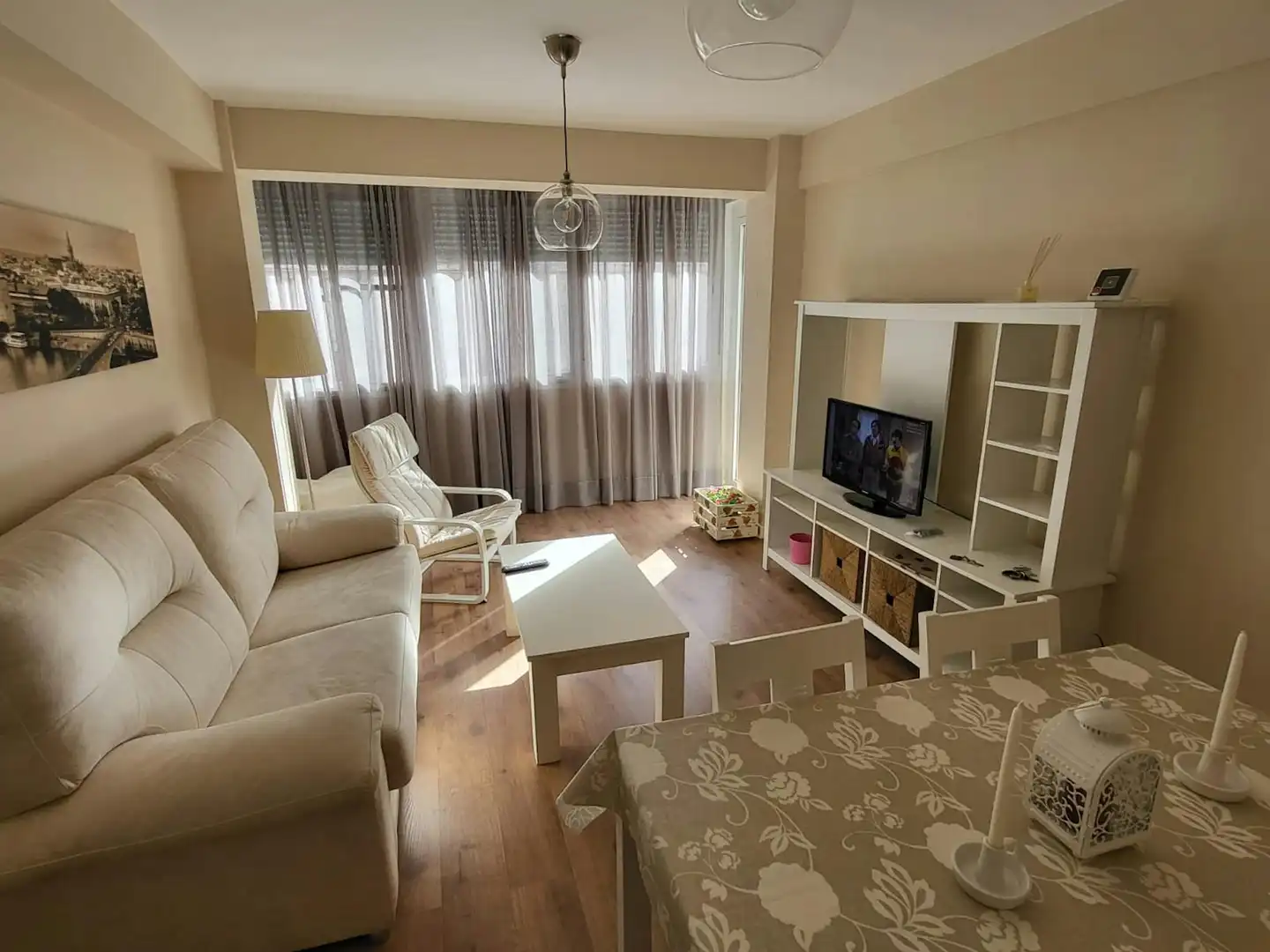 Sala de estar de Piso para compartir en Sevilla con Aire acondicionado, Amueblado y Lavadora