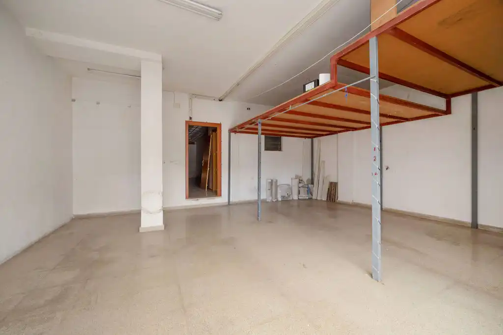Business premises for sale in C/ Canalejas, imagen 2