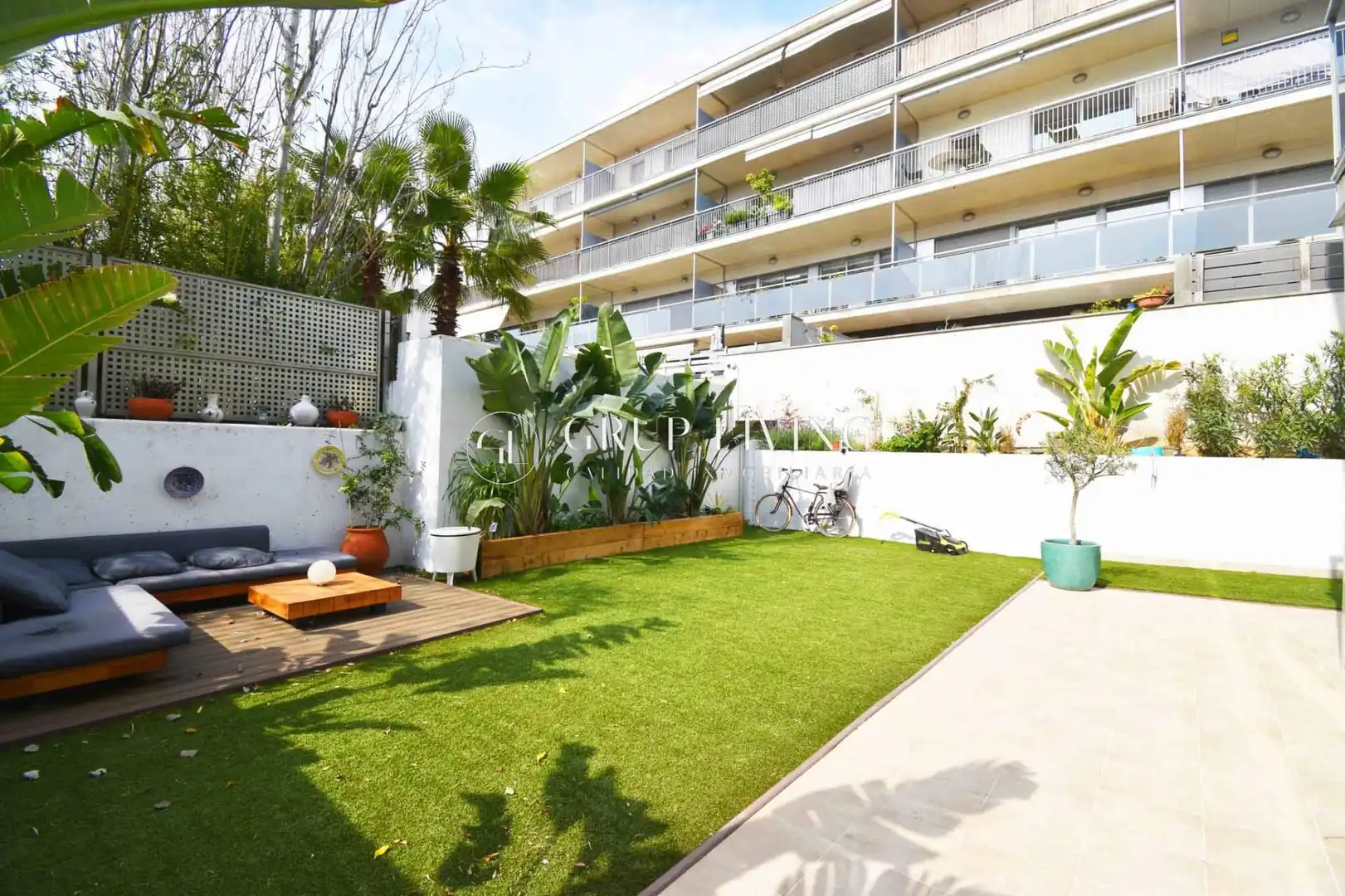 Jardí de Pis en venda en Sitges amb Aire condicionat, Calefacció i Jardí privat