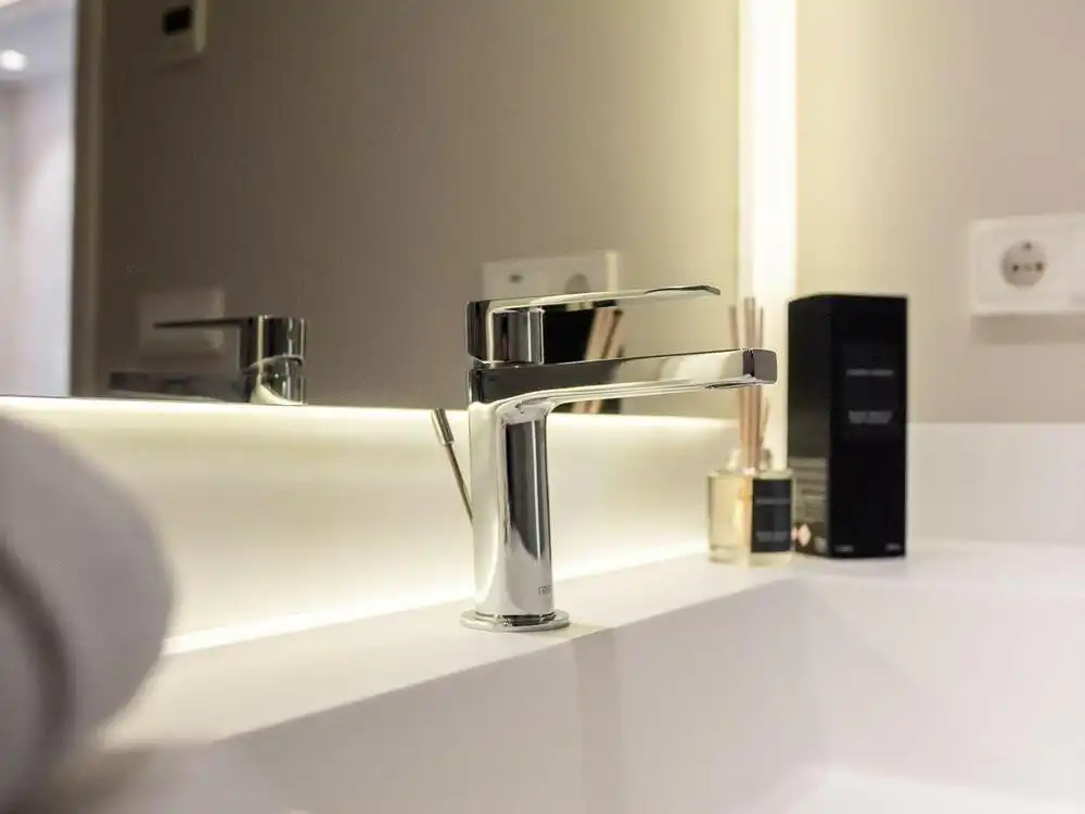 Bathroom of Houses for sale in Estepona  with Air Conditioner, Private garden and Terrace