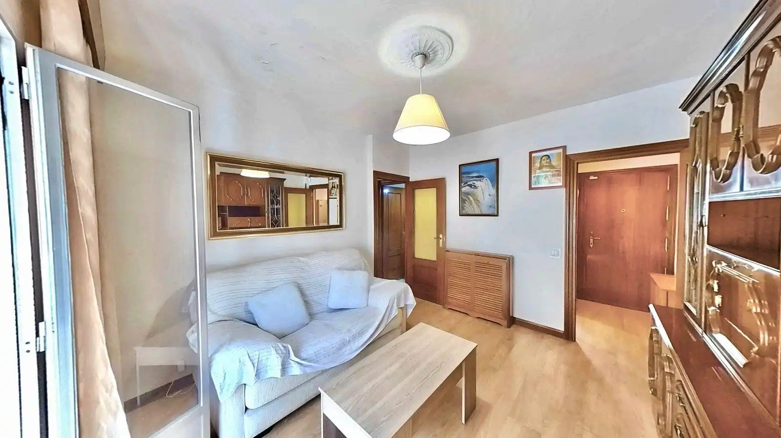 Living room of Apartments for sale in Madrid  with Heating, Parquet flooring and Terrace