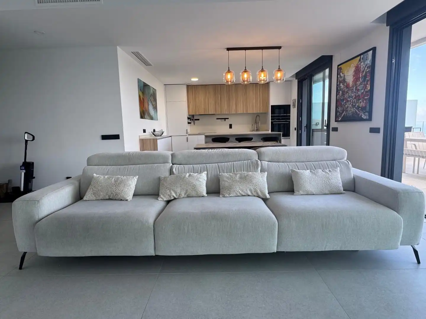 Sala de estar de Ático en venta en Marbella con Aire acondicionado, Terraza y Balcón