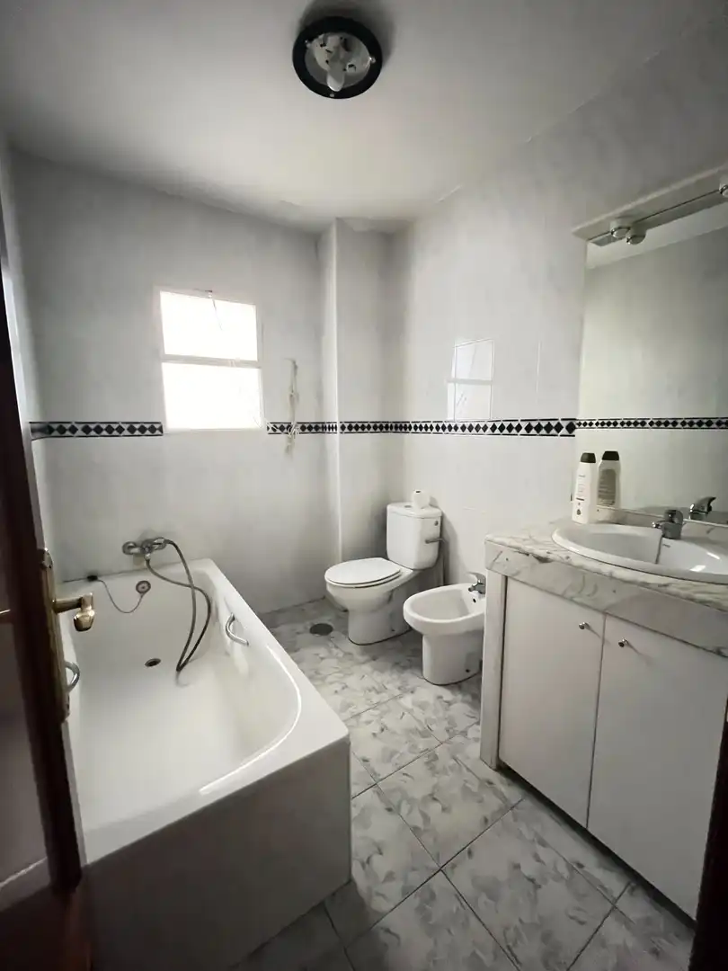 Bathroom of Flat for sale in Málaga  with Terrace