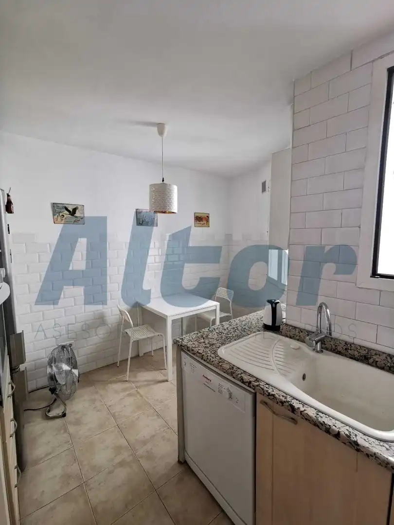 Piso con ascensor en alquiler en Fernan Gonzalez, imagen 14