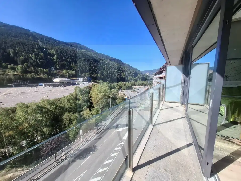 Appartamento con terrazza in affitto a CG-2, imagen 10