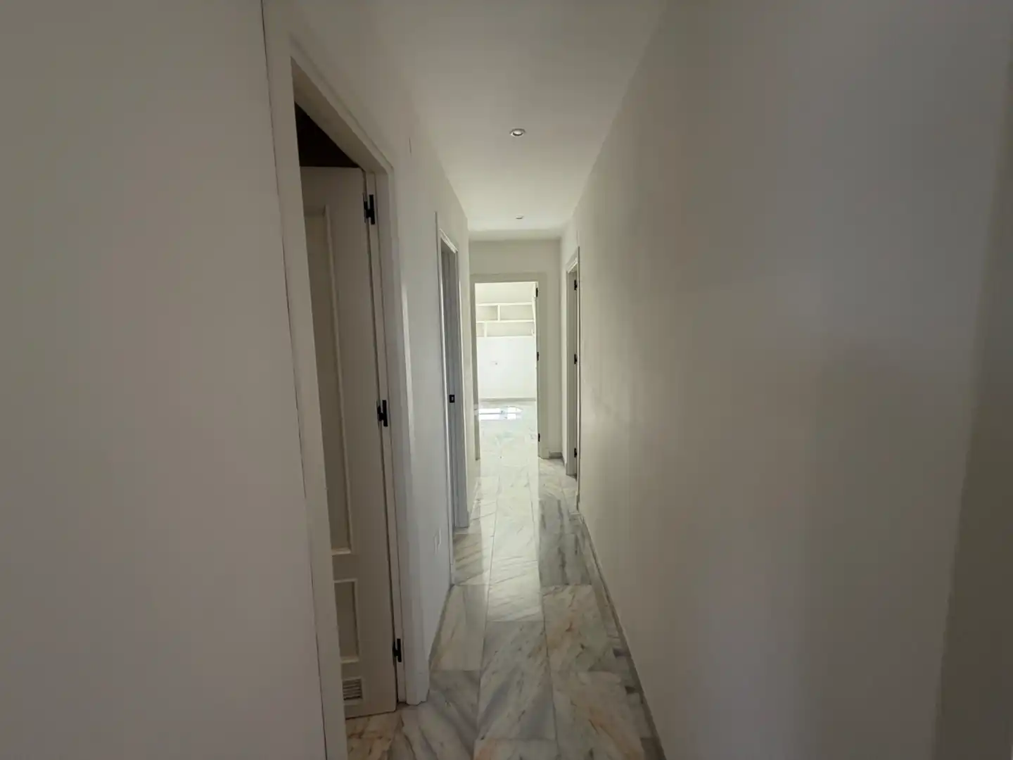 Flat for rent in Cádiz  with Air Conditioner, Terrace and Storage room