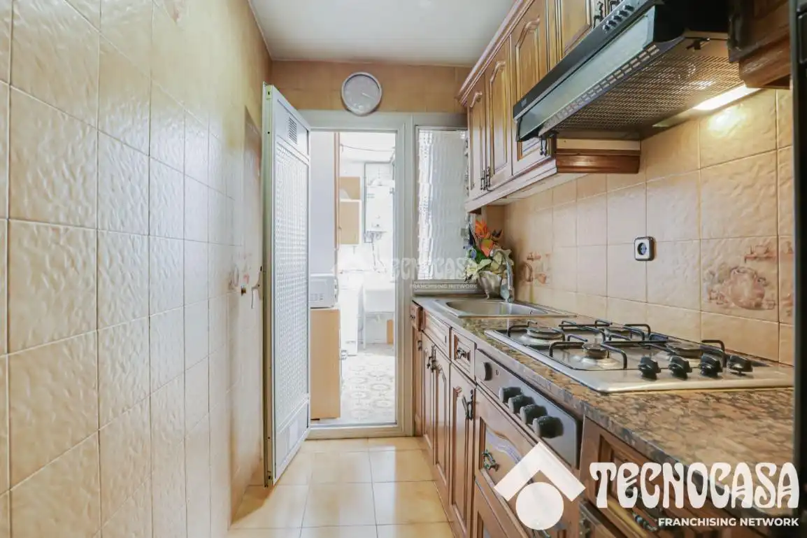 Cocina de Piso en venta en Barcelona con Aire acondicionado y Balcón