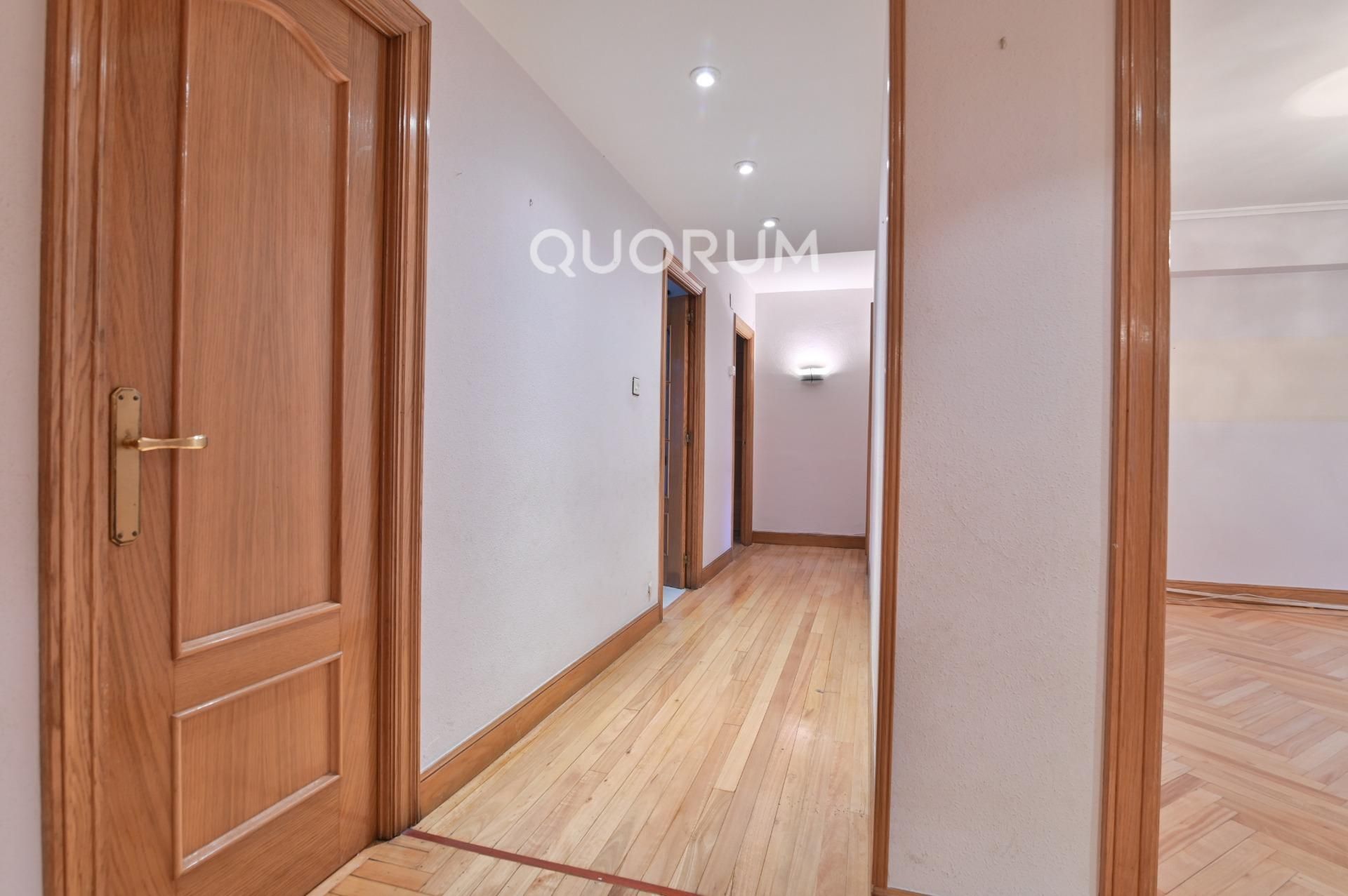 Piso en venta en Galdakao con Calefacción, Terraza y Amueblado