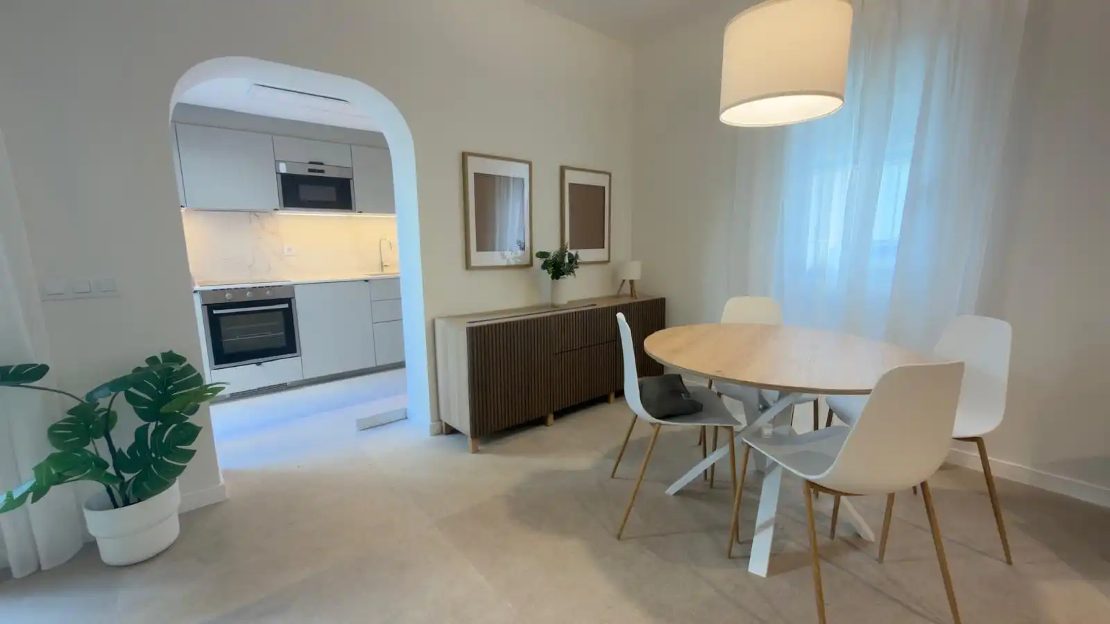 Dining room of Houses for sale in Alaquàs  with Air Conditioner, Terrace and Furnished