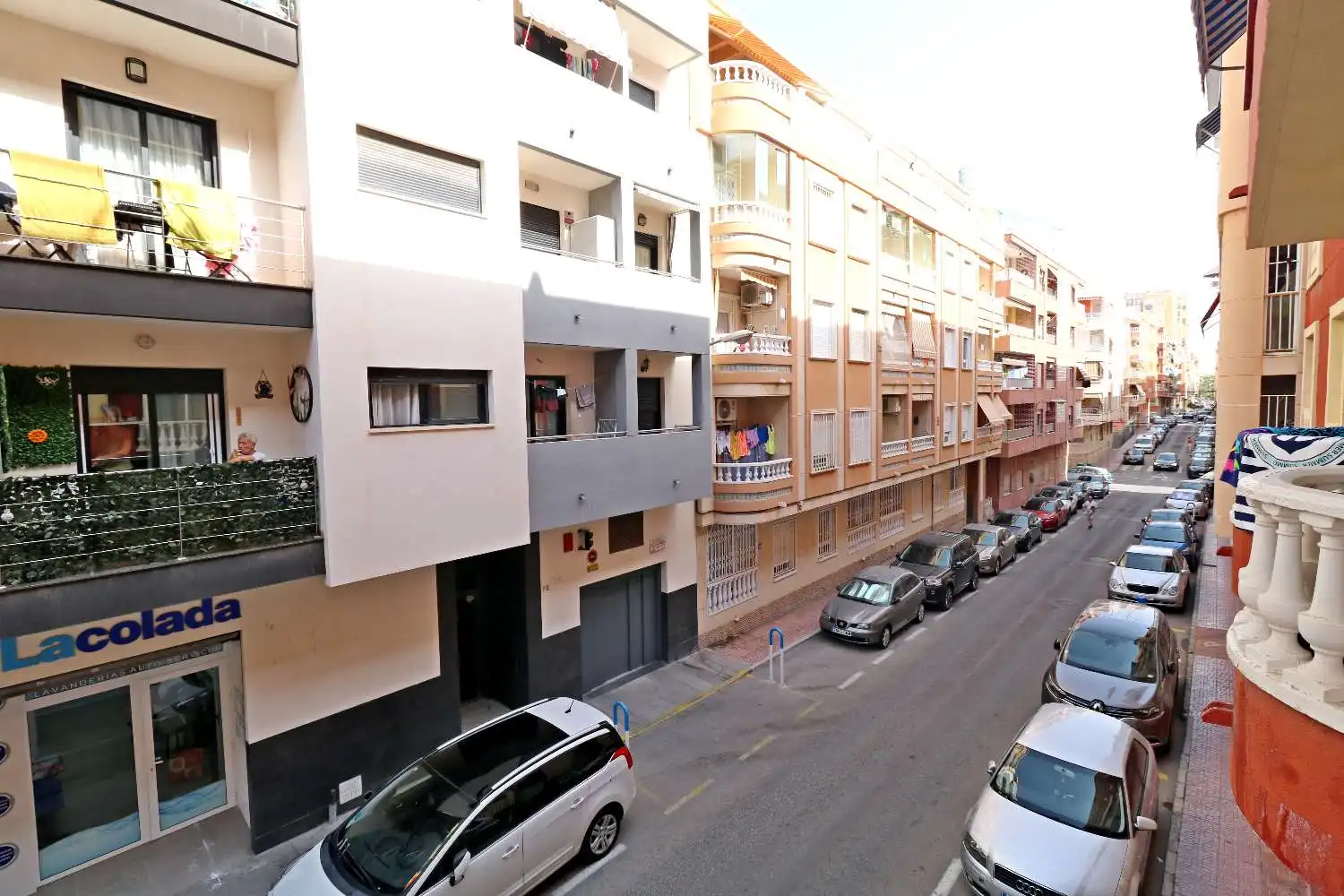 Außenansicht von Wohnung zum Verkauf in Torrevieja mit Terrasse