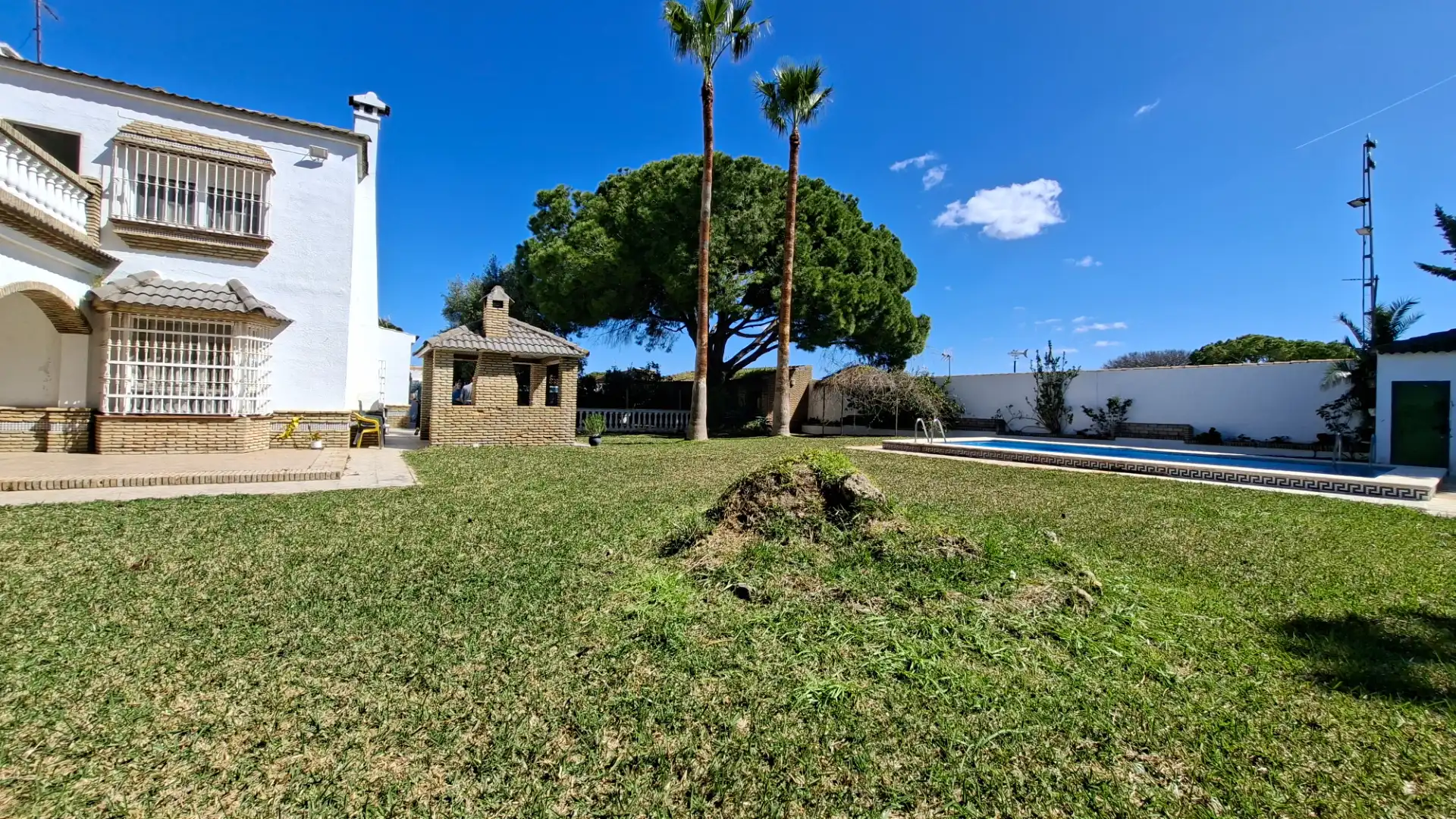 Garden of Houses for sale in Chiclana de la Frontera  with Private garden, Terrace and Storage room