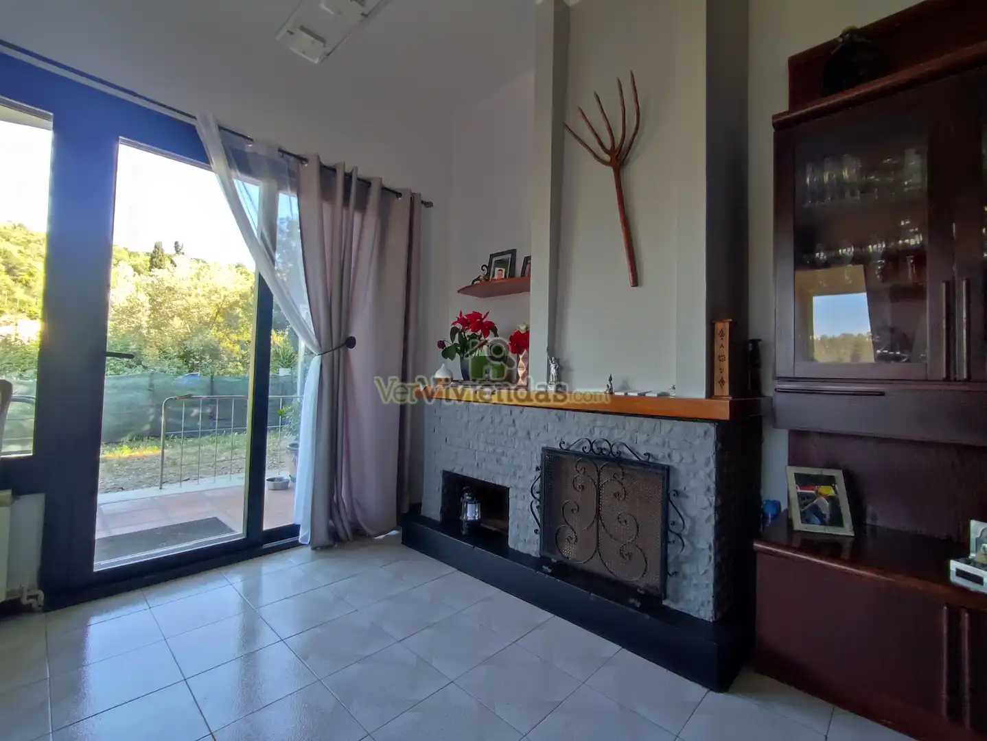 Sala de estar de Casa o chalet en venta en Torrelles de Llobregat con Aire acondicionado, Calefacción y Jardín privado
