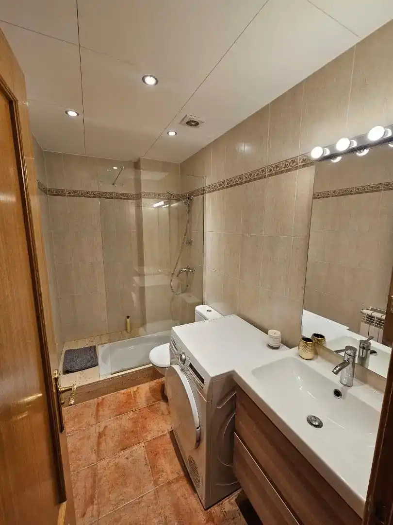Baño de Piso para compartir en Camprodon con Aire acondicionado, Parquet y Amueblado
