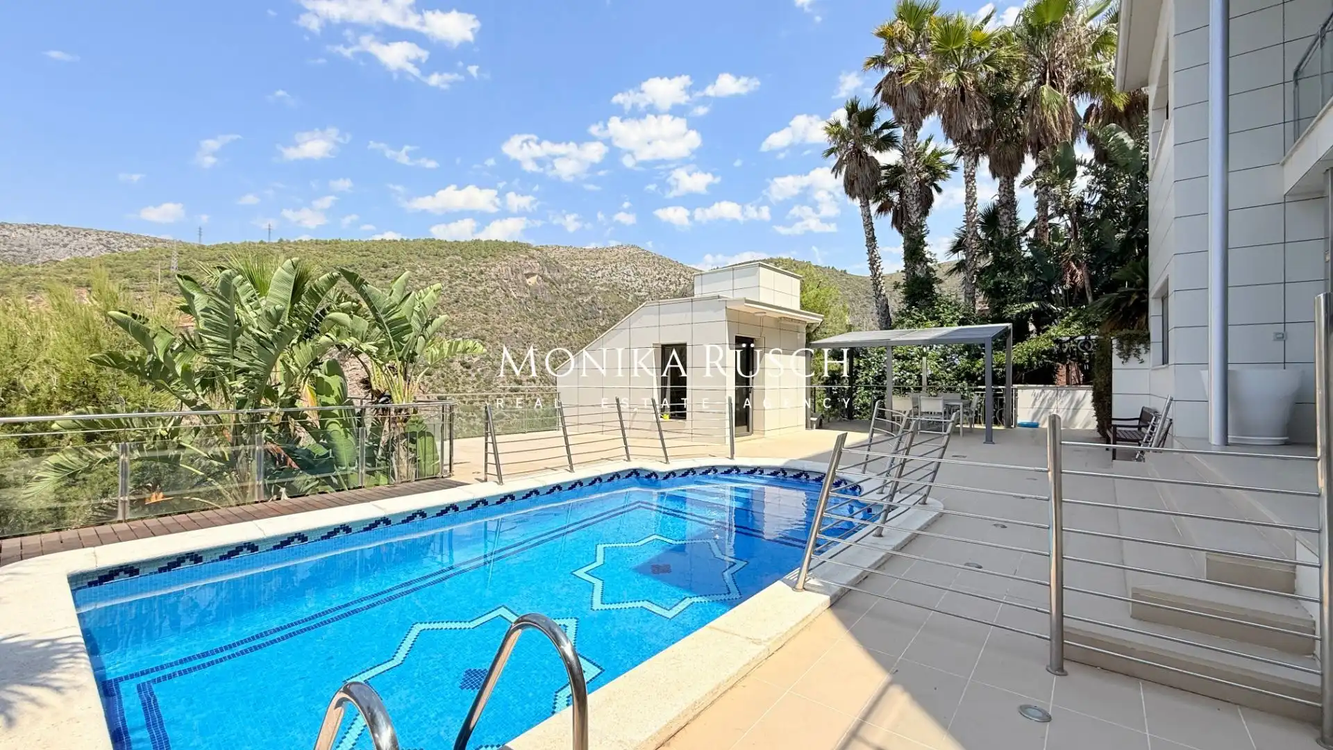 Vista exterior de Casa o chalet en venta en Sitges con Aire acondicionado, Calefacción y Terraza