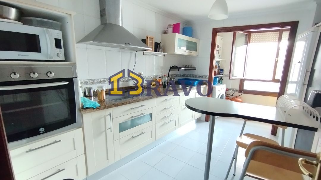 Cuina de Pis en venda en Medina de Pomar amb Calefacció