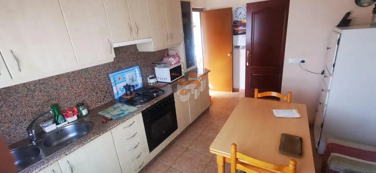 Cuina de Casa o xalet en venda en Valdoviño amb Calefacció i Jardí privat