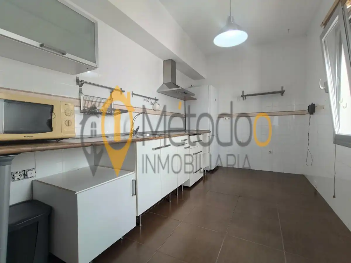 Cocina de Casa adosada en venta en La Rinconada con Aire acondicionado, Terraza y Trastero