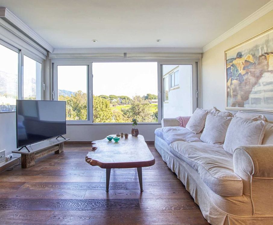 Bedroom of Flat for sale in Marbella  with Furnished, Oven and Washing machine