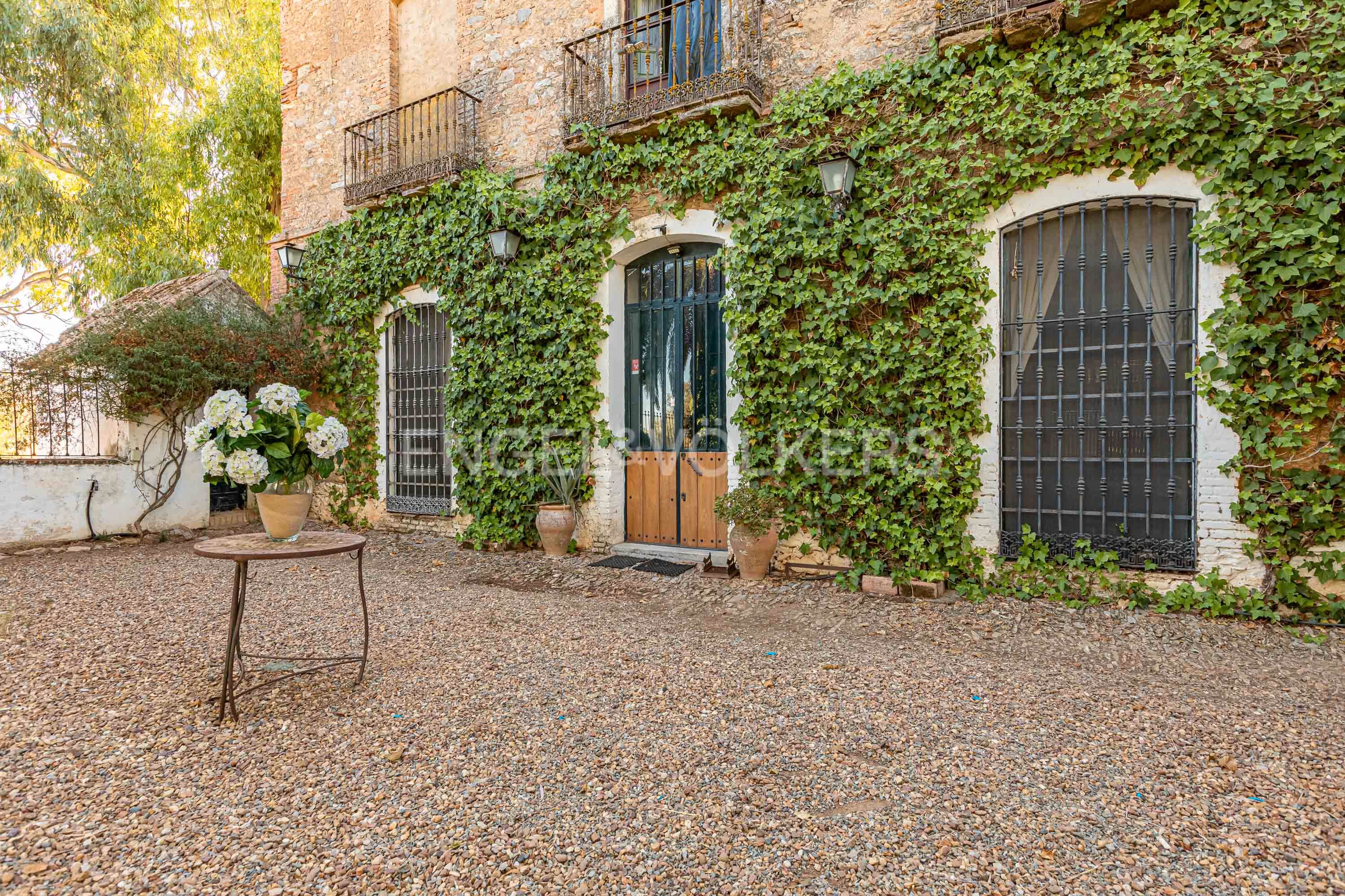 Exterior view of Country house for sale in Bienvenida  with Air Conditioner and Heating