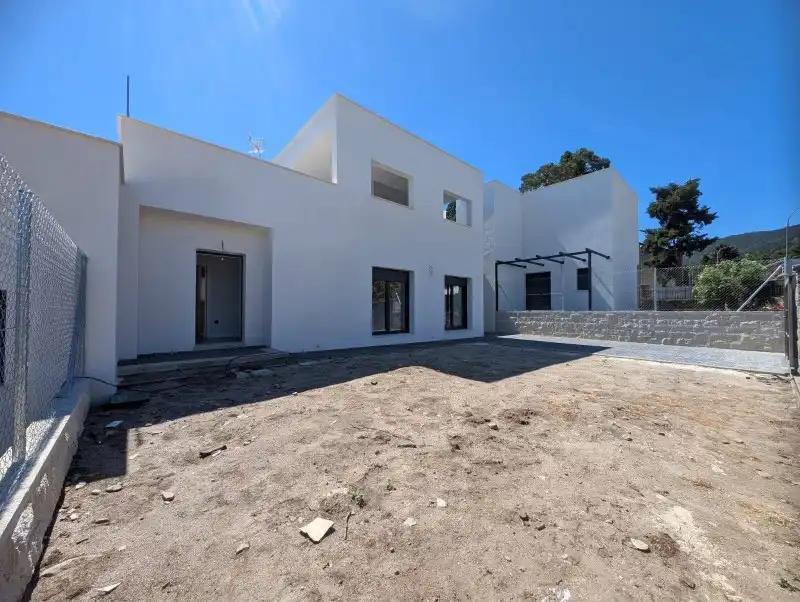 Vista exterior de Casa o xalet en venda en El Espinar amb Calefacció i Terrassa