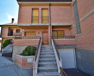 Exterior view of Single-family semi-detached for sale in Olmedo  with Terrace