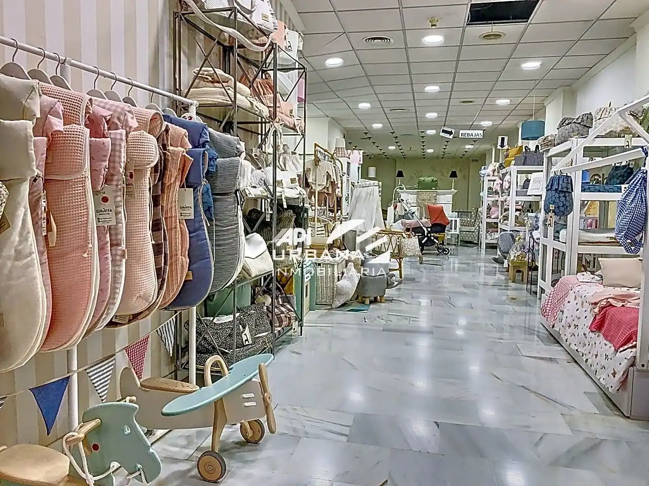 Gewerbefläche zur Miete in Las Tiendas