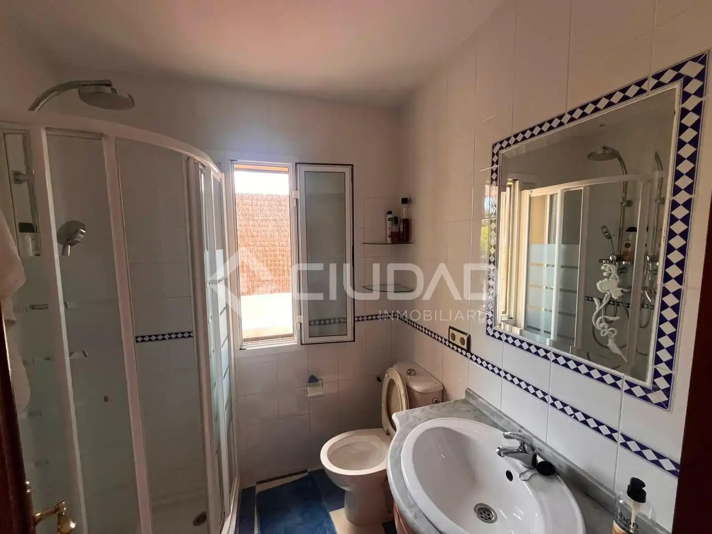 Baño de Casa adosada en venta en Sanlúcar de Barrameda con Aire acondicionado, Jardín privado y Terraza