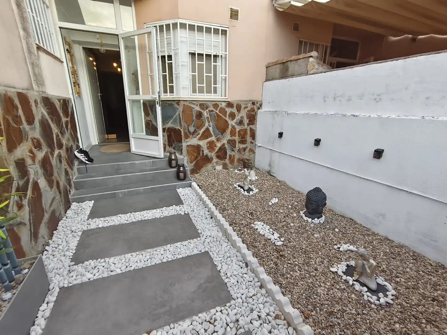 Terrace of Houses for sale in Casarrubuelos, Madrid