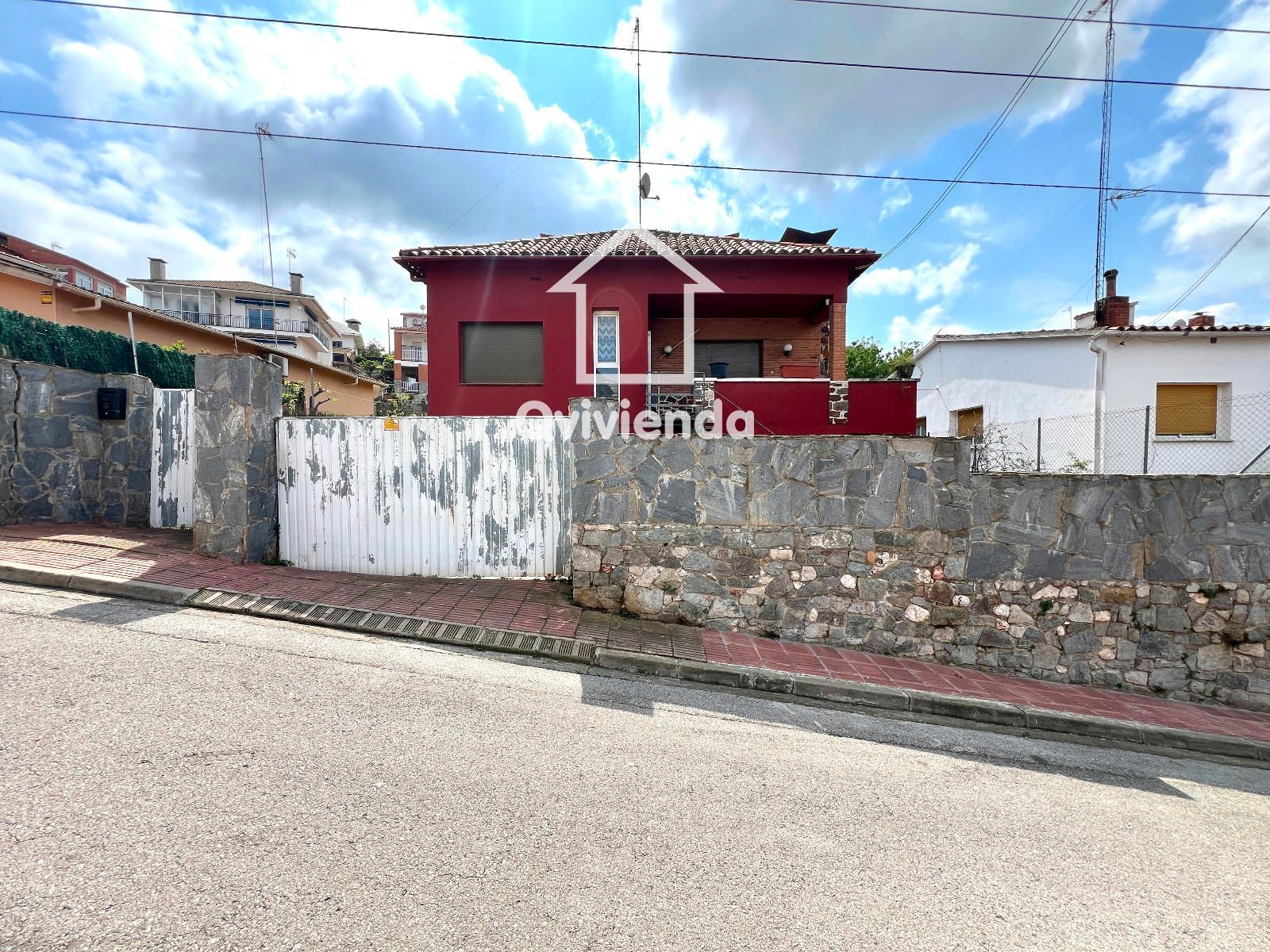 Vista exterior de Piso en venta en Terrassa con Piscina