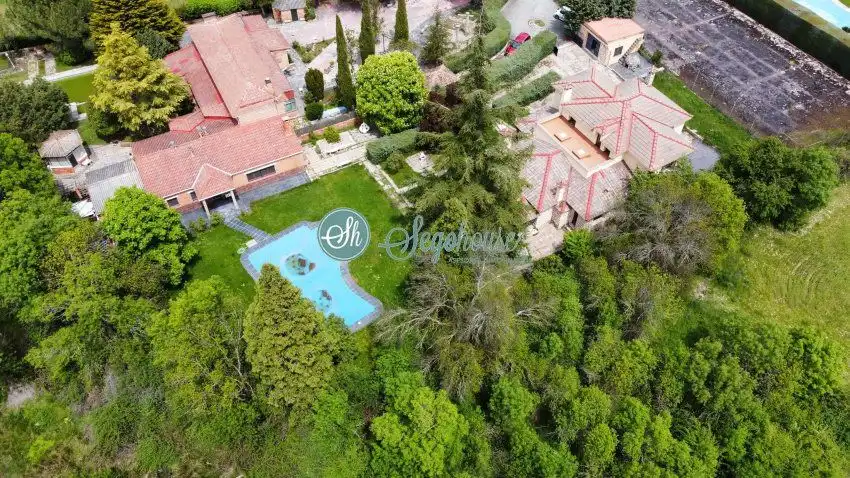 Garden of Houses for sale in Segovia  with Heating