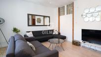 Living room of Flat for sale in  Madrid Capital