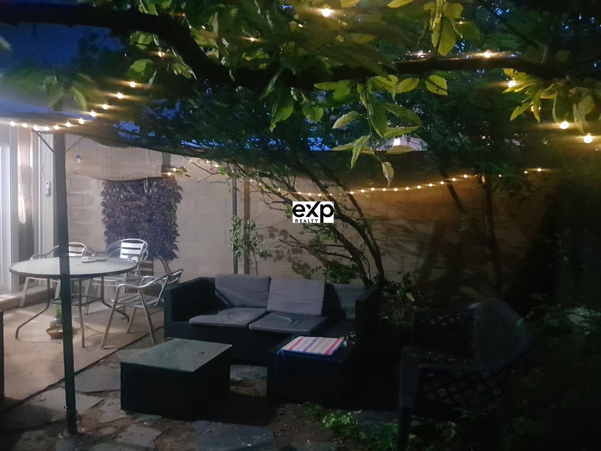 Terrassa de Casa adosada en venda en Tendilla amb Aire condicionat, Calefacció i Jardí privat