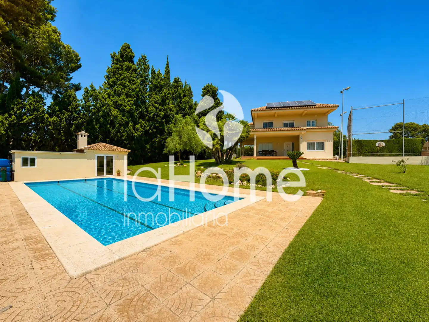Vista exterior de Casa o chalet en venta en Paterna con Aire acondicionado, Calefacción y Jardín privado