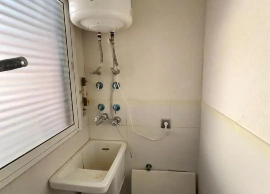 Badezimmer von Wohnung zum Verkauf in Roquetas de Mar mit Klimaanlage, Heizung und Terrasse