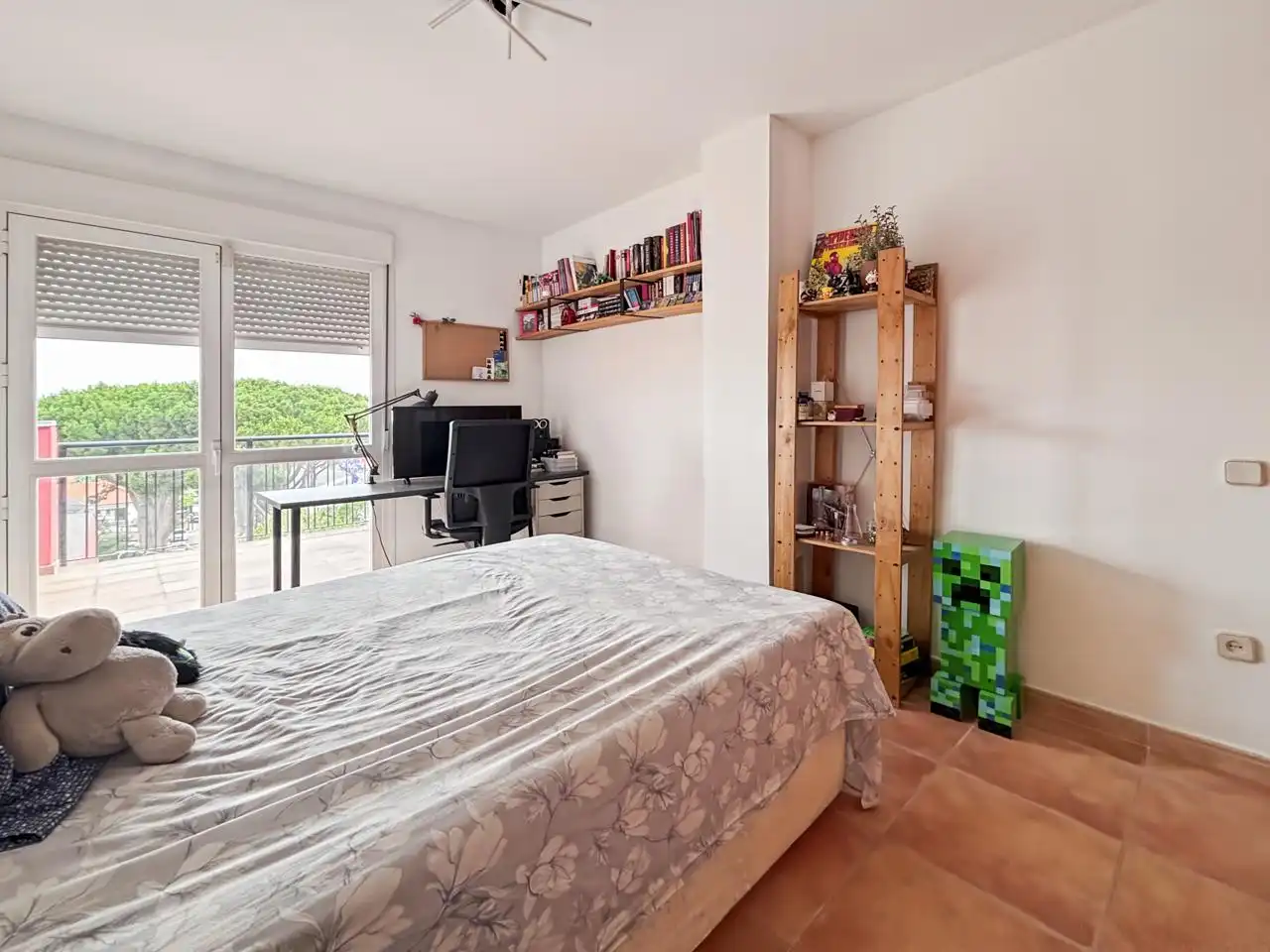 Dormitori de Casa o xalet en venda en Collado Mediano amb Aire condicionat, Terrassa i Piscina comunitària