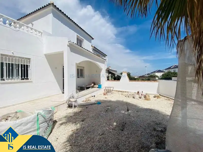 Villa mit Pool zum Verkauf in Los Balcones - Los Altos, imagen 4