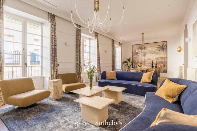 Apartamento en Alquiler en San Roque en Universidad - Malasaña