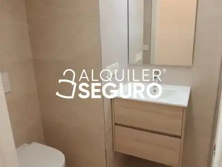 Bany de Pis de lloguer en Vitoria - Gasteiz amb Calefacció i Traster