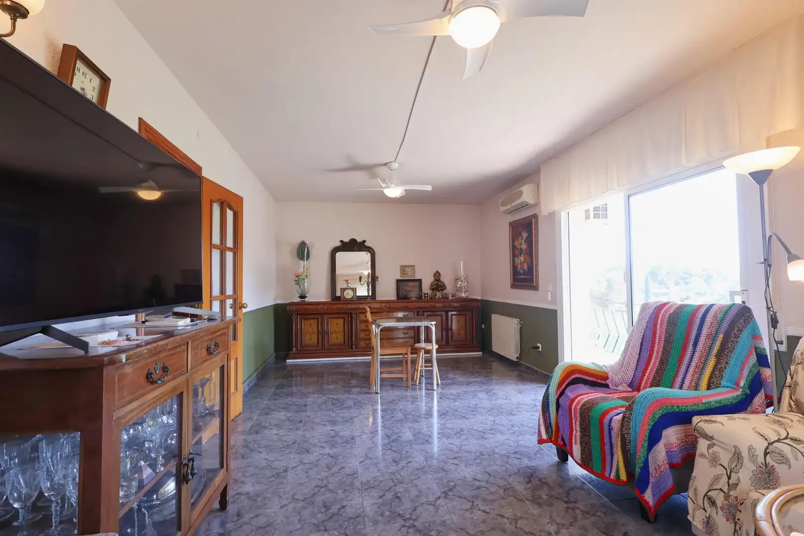 Wohnzimmer von Haus oder Chalet zum Verkauf in Cunit mit Heizung, Terrasse und Schwimmbad