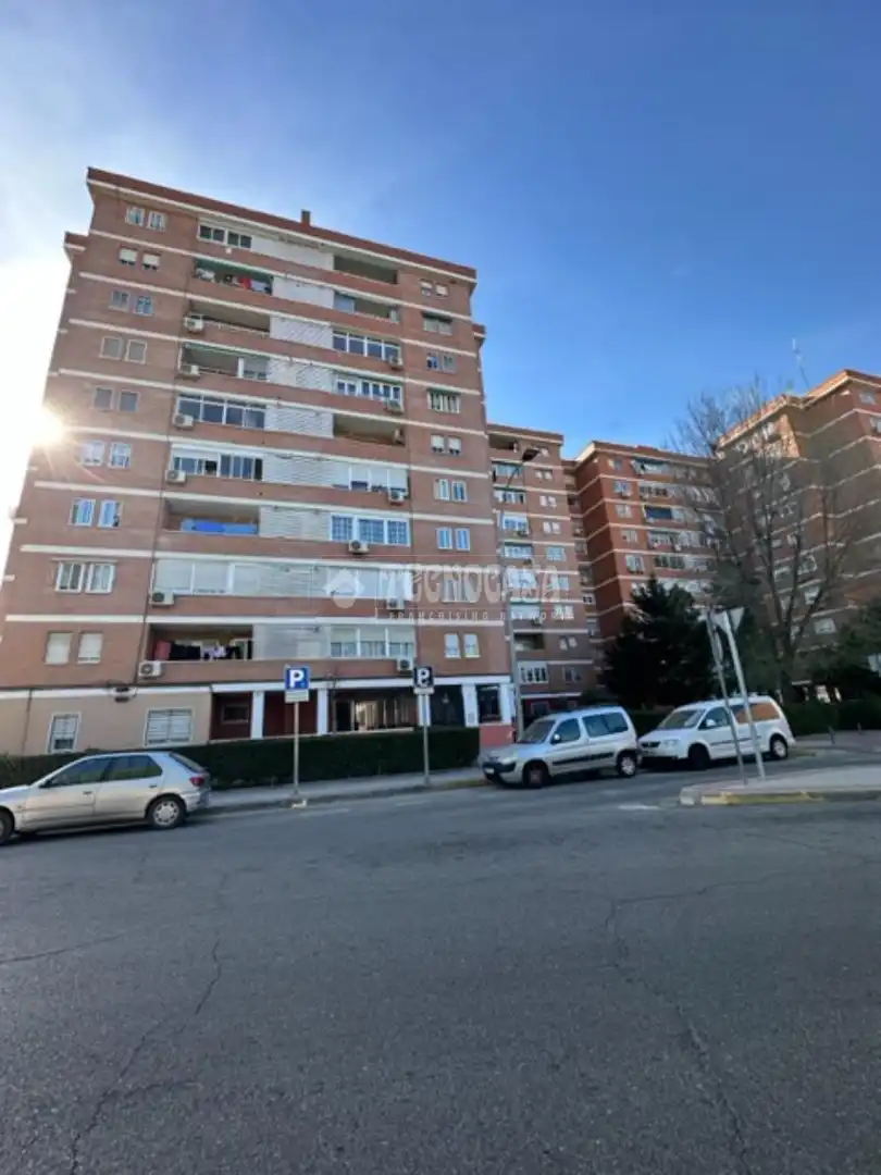 Exterior view of Garage for sale in Fuenlabrada