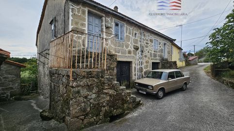 CASA DE PIEDRA PARA REFORMAR CON 2 SUBPARCELAS EN SAN CIBRAO DAS VIÑAS CURRÁS  45.000