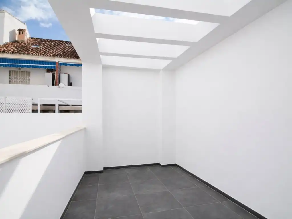 Terrace of Flat for sale in Fuengirola  with Air Conditioner, Terrace and Oven