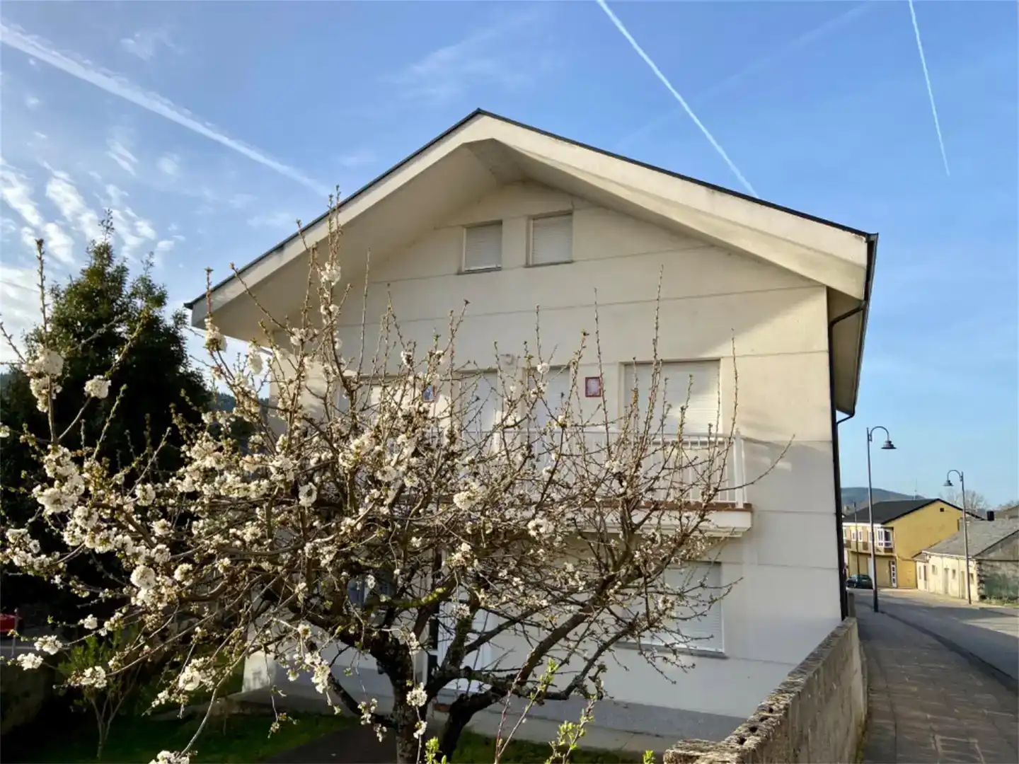 Vista exterior de Casa o chalet en venta en Fabero con Balcón