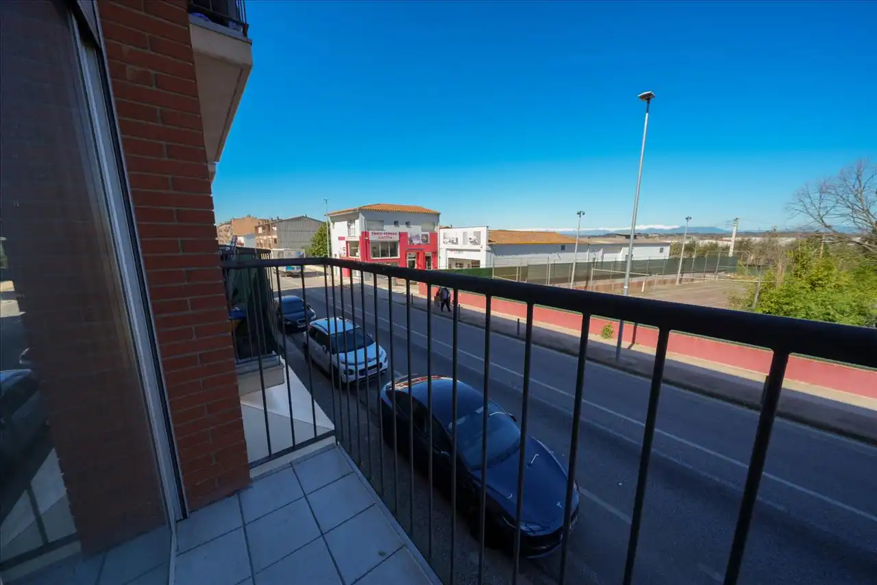 Terraza de Piso en venta en Celrà con Balcón